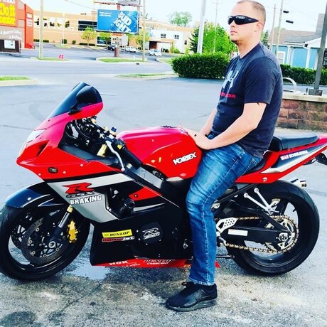 Kirk Black 最高のスター アーカイブ