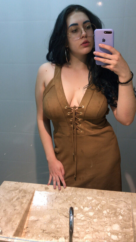 コスプレヌードOnlyFans ポルノ 画像