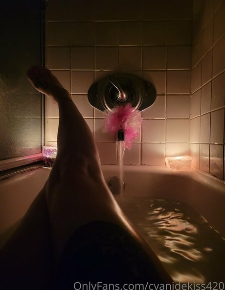 cyanidekiss420 ポルノスター 高品質 写真