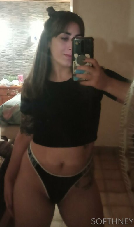 bitchpleassse アダルト女優 画像