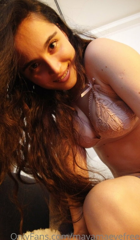 mayamaevefree エロティックモデル 写真