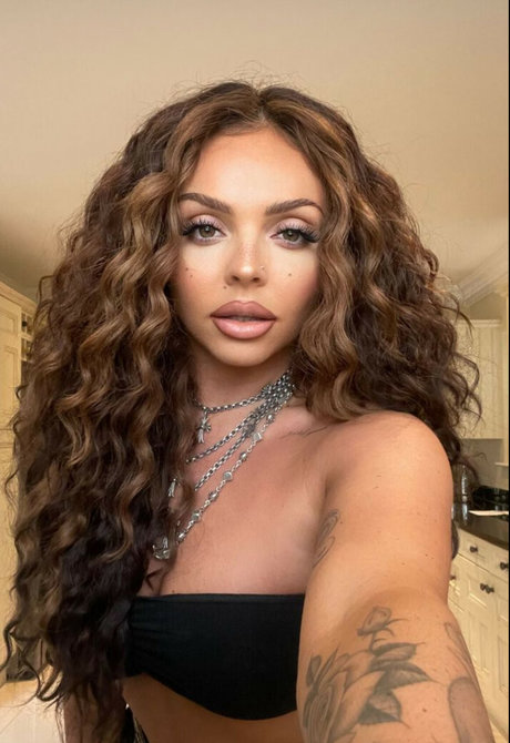 Jesy Nelson エロティックなモデル 写真