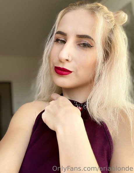 ariablonde ポルノスター 美しい 写真