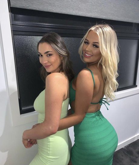 膨らみ OnlyFans セクシーヌード 写真