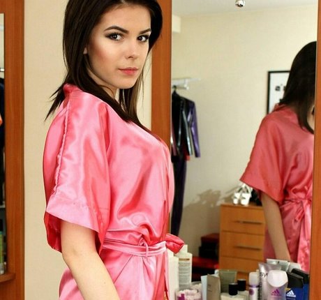 Wrapashouse ポルノモデル 写真