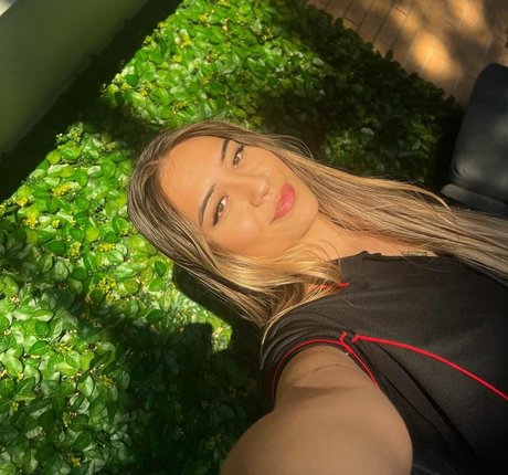 angel bri かわいいモデル 写真