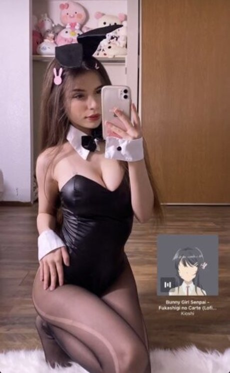 ゲイランジェリーOnlyFans 無料ヌード 画像