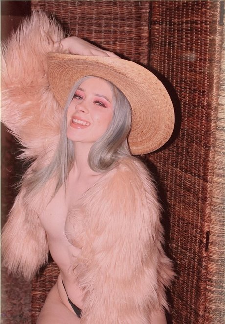 lilshady ポルノモデル 画像