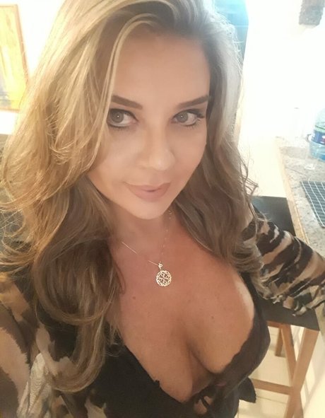 Kris Bianco 独占女優 ギャラリー