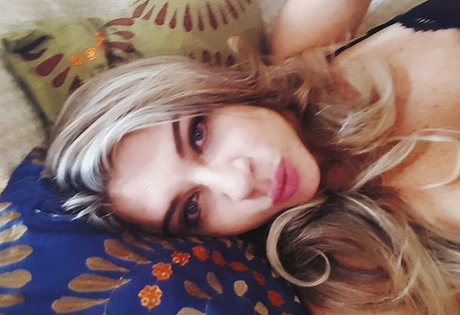 Kris Bianco 独占モデル 写真