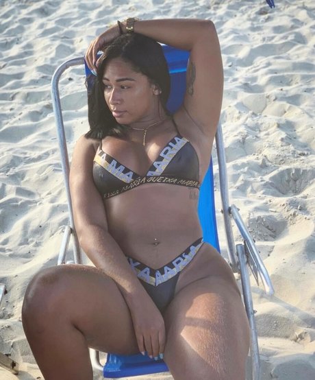 Thaynunes ヌード女優 写真