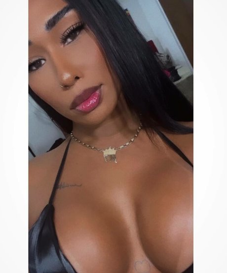 Thaynunes 裸モデル 画像