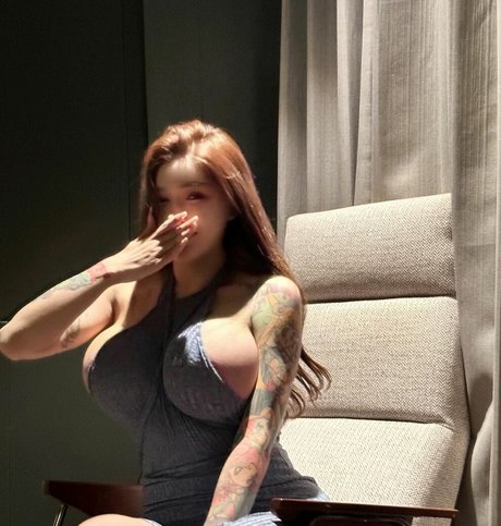 nisixixixi ポルノ女優 画像