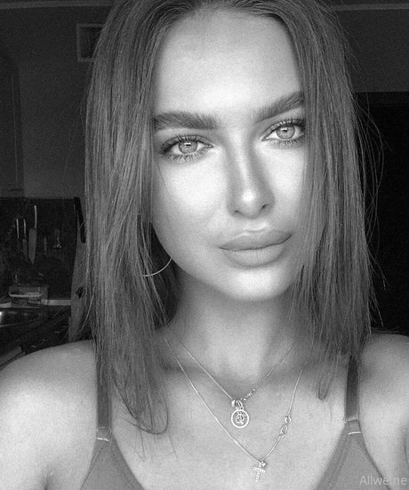 allwene free 独占スター 画像