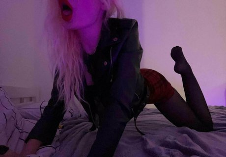 alice hot xxx ポルノスター トップ 写真