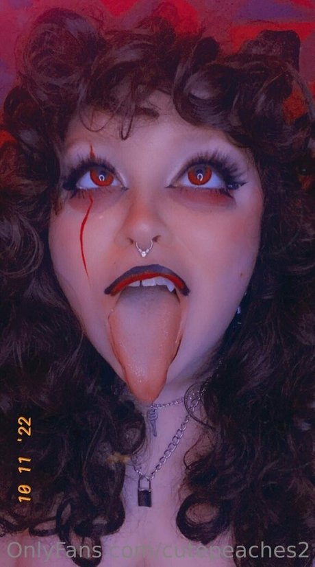 セクシーなブロンドのOnlyFans 美しい裸 画像