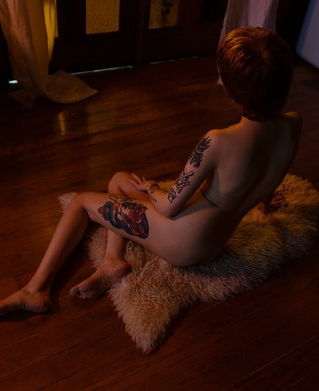 ティーンフィンガリングOnlyFans アダルト 写真