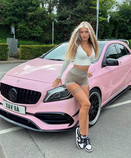 Xavia Brooke トップスター ギャラリー