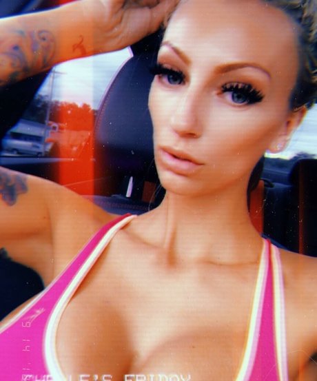 Michelle Pimer 独占スター アーカイブ