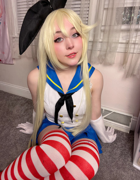 アジア人ティーン巨乳OnlyFans 素敵 画像