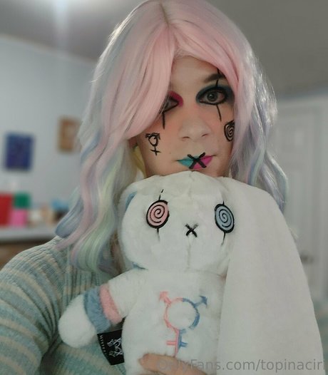 topinaciri ポルノスター アート 画像