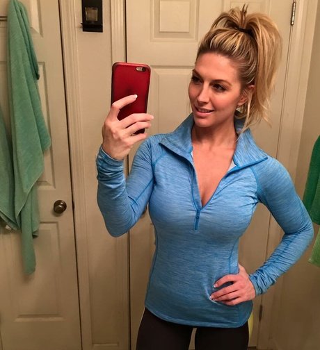 Callie Bundy 最高のスター ギャラリー