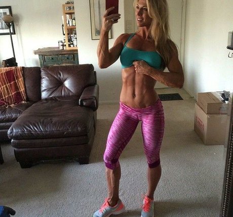 熟女オーガズムOnlyFans セックス 画像