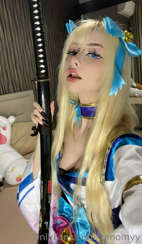 Xenomyy ポルノスター xxx 写真