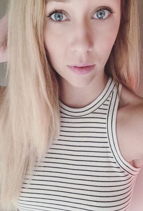 マッサージ動画 OnlyFans ホットポルノ 写真