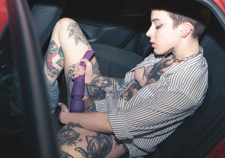 シシーオンリーファンズ ホットヌード 写真