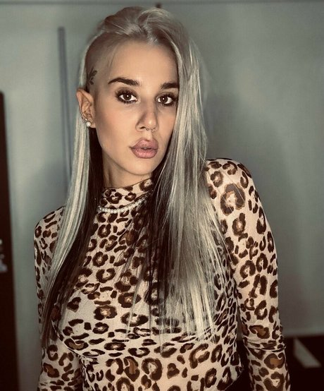 Lucila Villar 無料モデル 写真