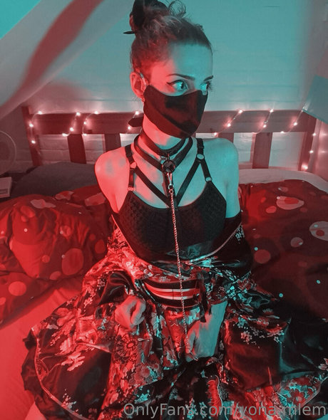 yona mlem アートスター ギャラリー