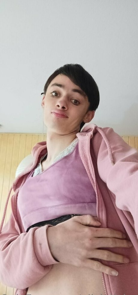 alicialiniquinn セックス女優 画像