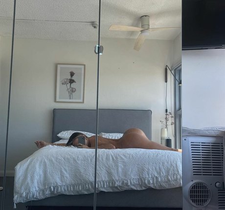 Jessienicolexxx 美しいポルノスター 写真