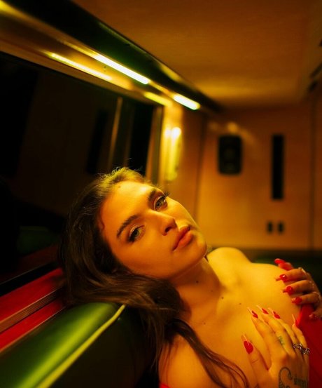 ヌード無料OnlyFans セクシーヌード 画像