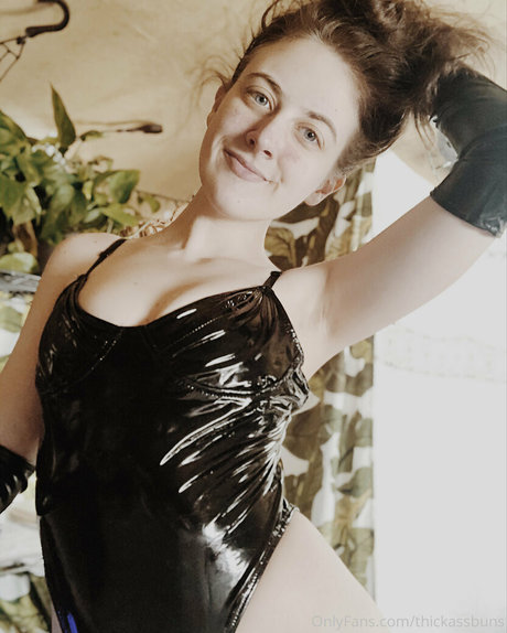 ディスコード トランス OnlyFans セクシー裸 写真