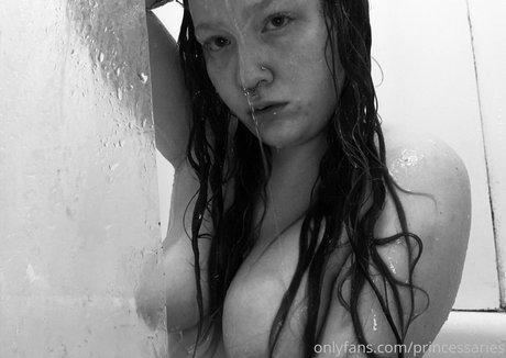 princessaries ポルノスター 写真