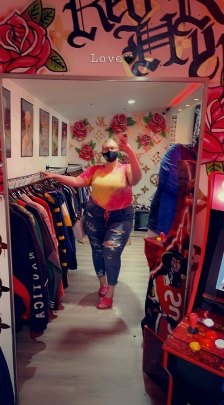 母娘オンリーファン ポルノ 画像