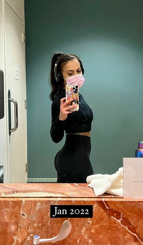 meghanelle 最高のモデル 写真