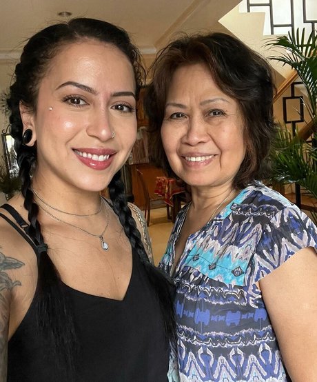 meghanelle ポルノスター ベスト 写真