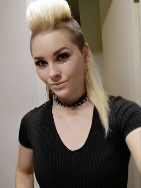 アジア人のセックステープ OnlyFans セクシー裸 写真