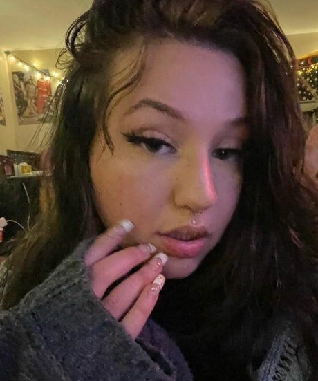 Alexa Nicole Ray top profile image