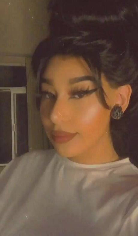 Fernanda V ホットなポルノスター 写真