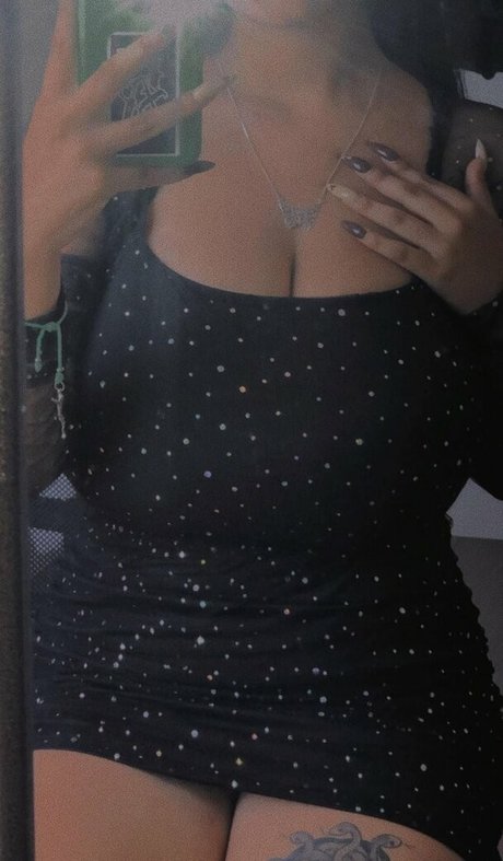 イギリス人熟女OnlyFans パーフェクト 写真