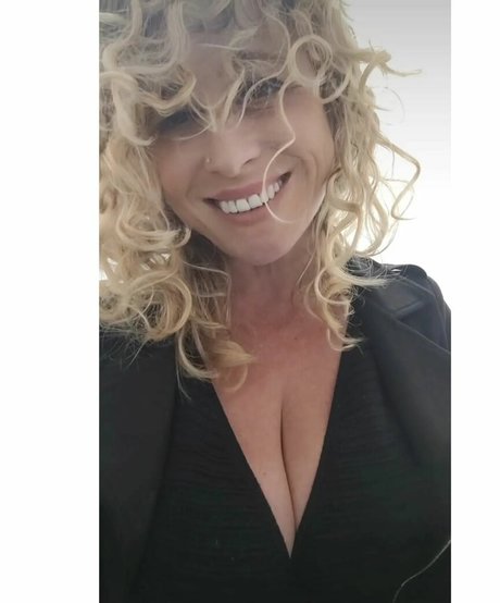 熟女ファックOnlyFans 無料 写真