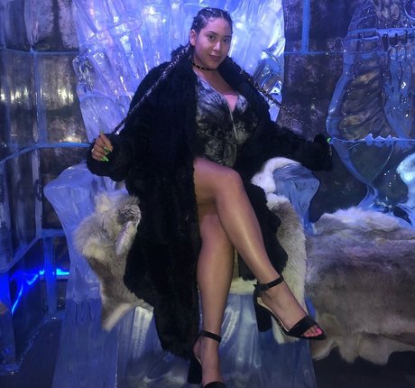 手袋onlyfans 無料ヌード アーカイブ