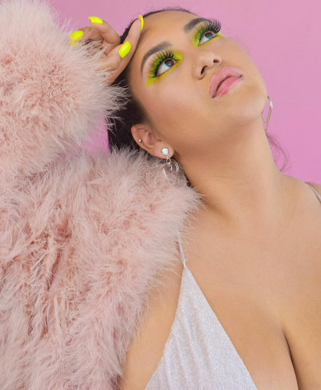 ブロンドオンリーファン ポルノ 写真