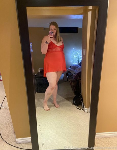 フィンドムオンリーファンズ セクシー裸 画像