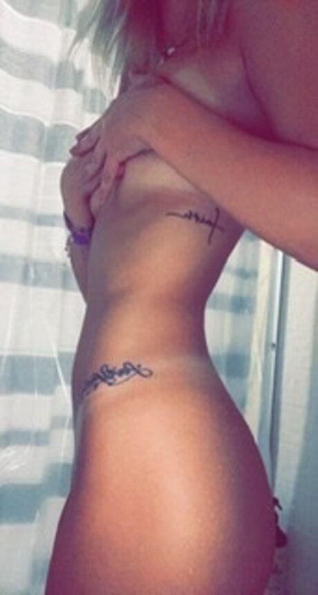 diana 裸のポルノスター ギャラリー