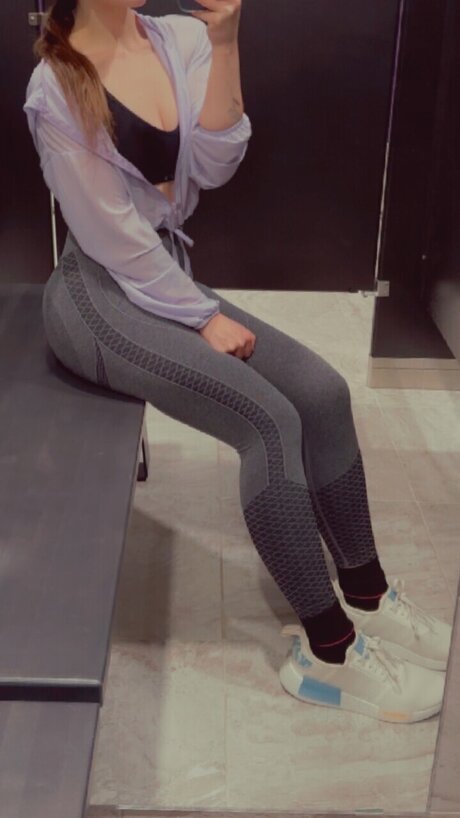 LeeJ 無料女優 写真